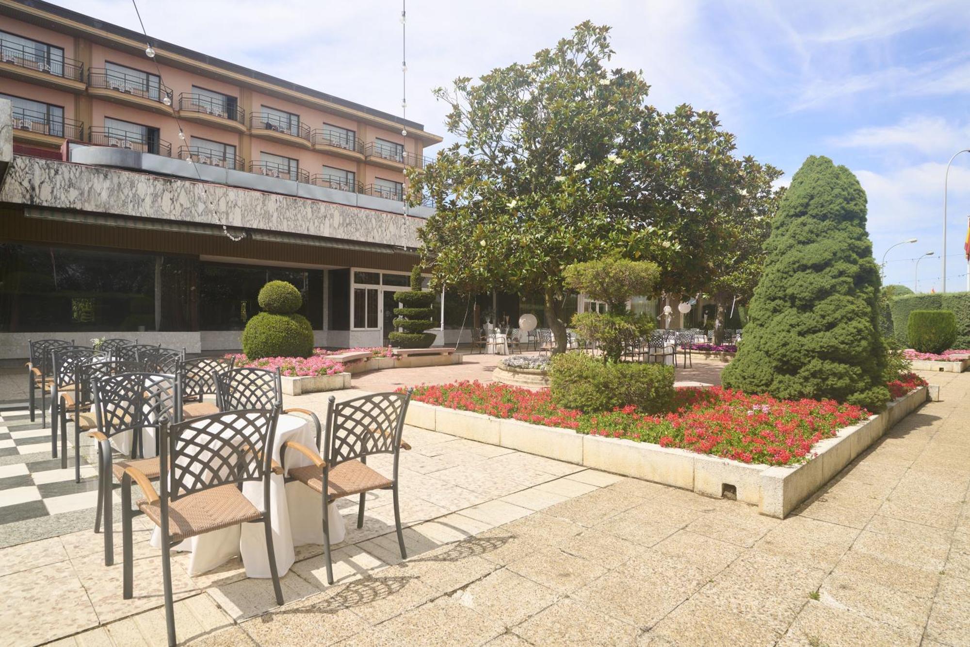 Crisol Regio Hotel Santa Marta de Tormes Luaran gambar